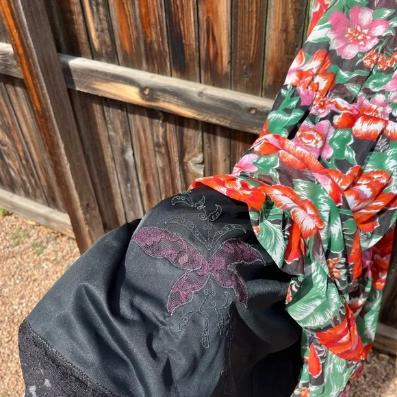 Floral Green and Red Women's Dress - Picture 5 of 5